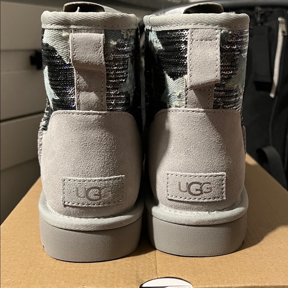 UGG Classic Mini Sequin Stars | 1109441 - Picture 3 of 8